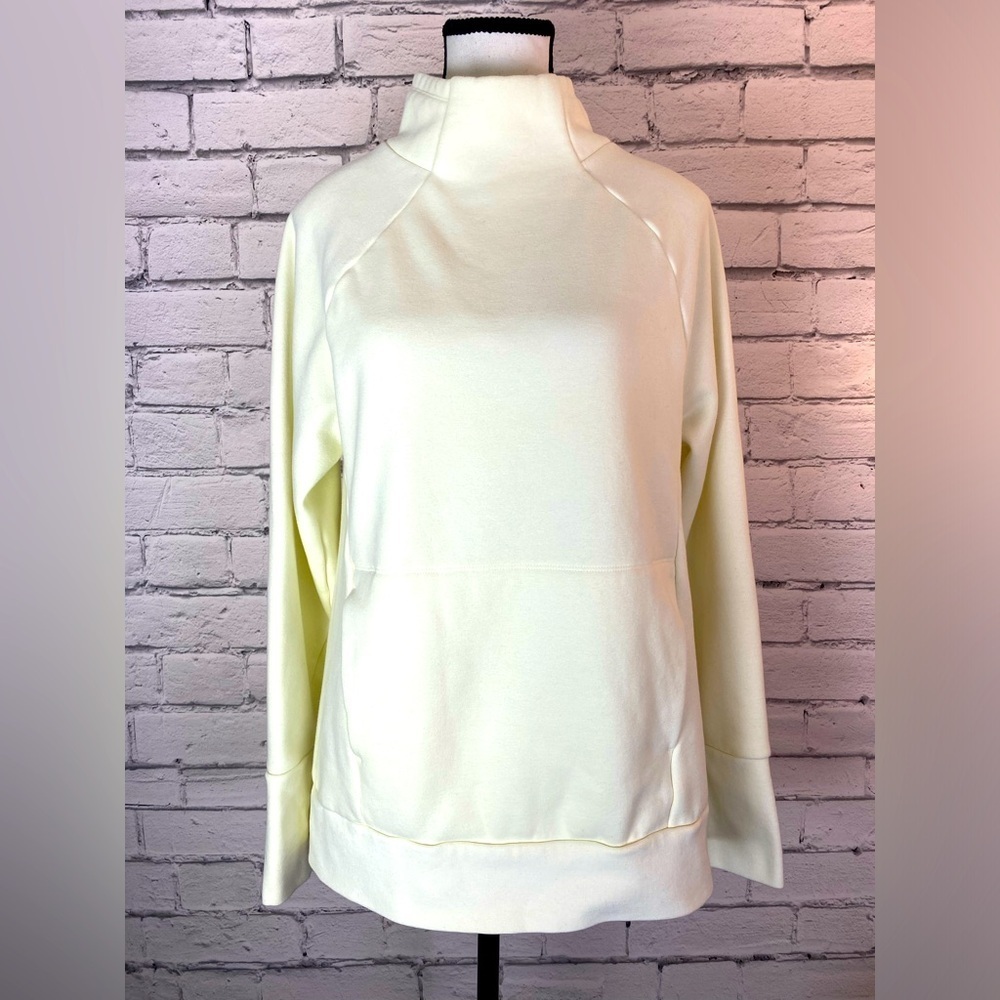 Fabletics Womens Modern Cream Fleece Pullover Sweatshirt Thumb Holes Size Medium